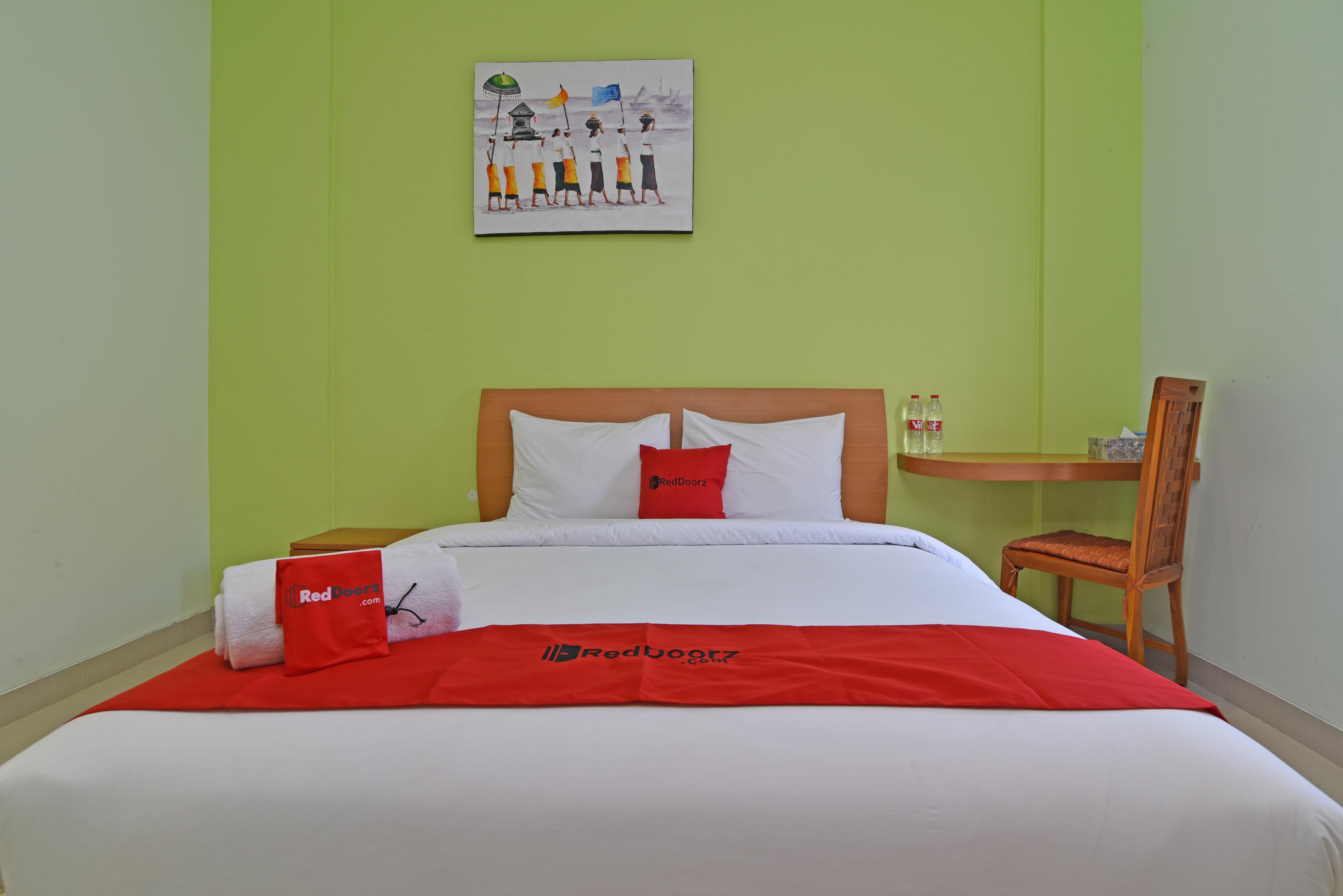 Reddoorz Plus @ Mahendradatta Denpasar Exterior foto