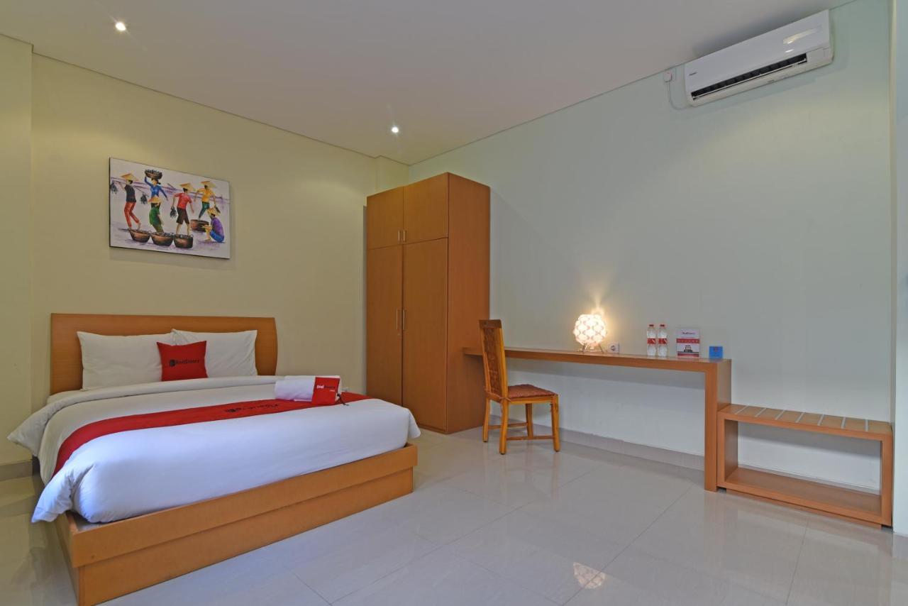 Reddoorz Plus @ Mahendradatta Denpasar Exterior foto