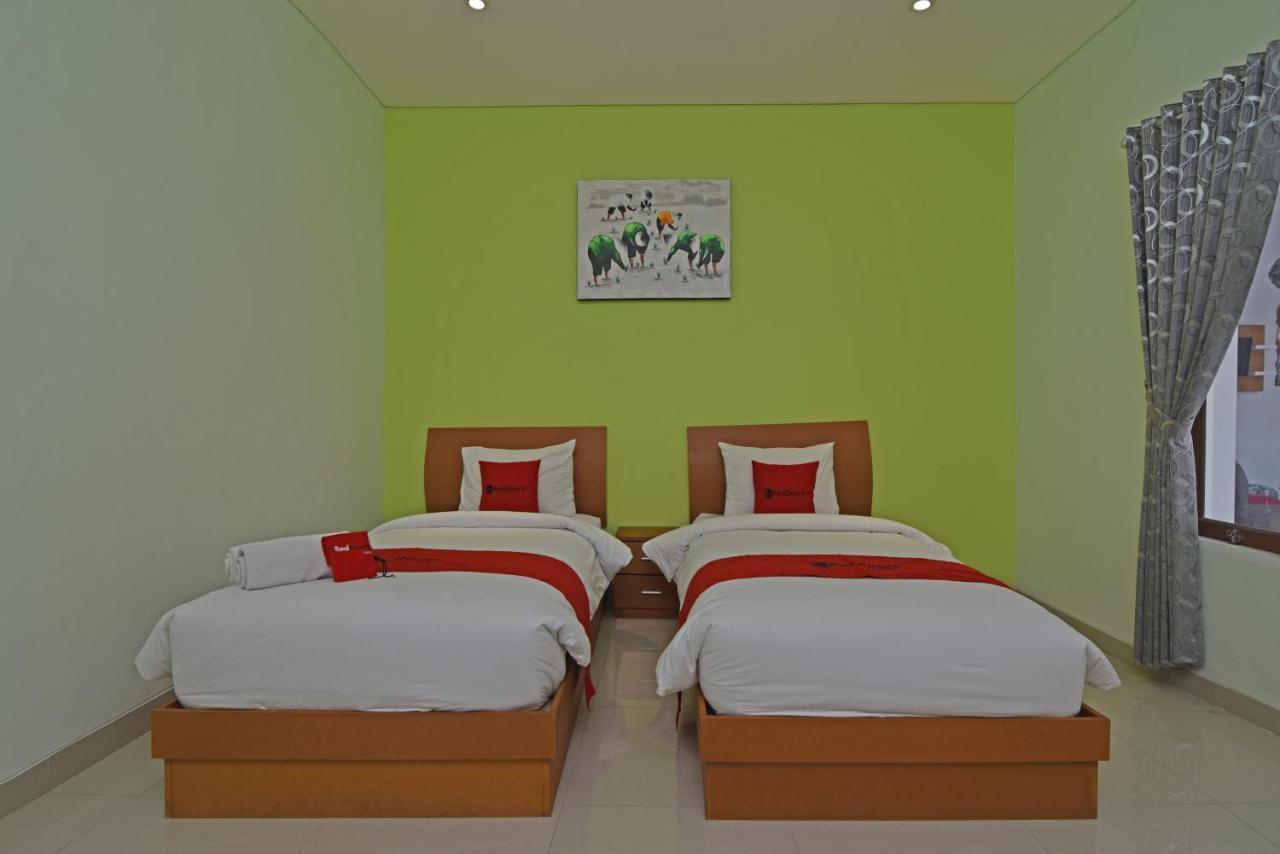 Reddoorz Plus @ Mahendradatta Denpasar Exterior foto